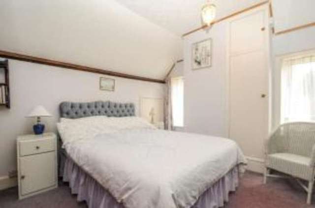  Image of 3 bedroom Bungalow for sale in Lymington Bottom Road Medstead Alton GU34 at Medstead Alton Soldridge, GU34 5EP