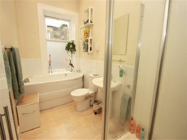  Image of 4 bedroom Detached house to rent in Mentone Terrace Edinburgh EH9 at Edinburgh  Edinburgh, EH9 2DF