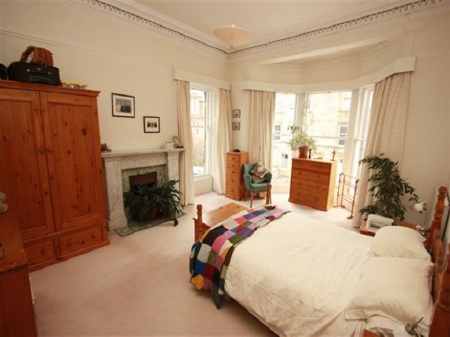  Image of 4 bedroom Detached house to rent in Mentone Terrace Edinburgh EH9 at Edinburgh  Edinburgh, EH9 2DF