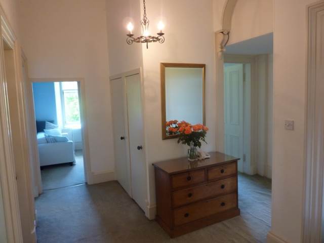  Image of 3 bedroom Flat to rent in Merchiston Park Edinburgh EH10 at Bruntsfield Edinburgh Edinburgh, EH10 4PN