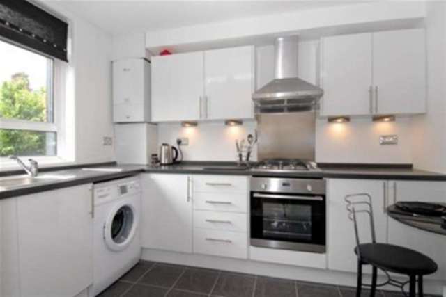  Image of 1 bedroom Flat to rent in Old Church Street London SW3 at London, SW3 5DL