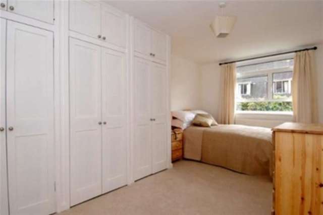  Image of 1 bedroom Flat to rent in Old Church Street London SW3 at London, SW3 5DL