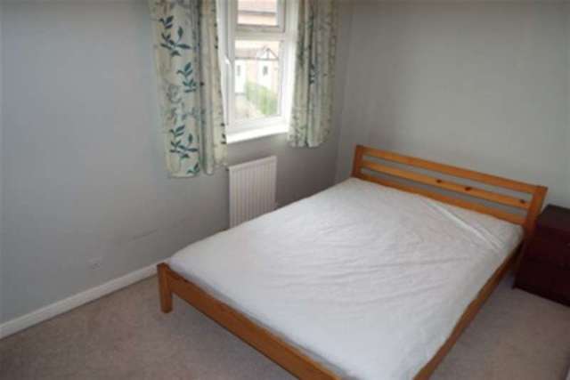  Image of 2 bedroom Semi-Detached house to rent in Mickleborough Way West Bridgford Nottingham NG2 at Nottingham, NG2 7HF