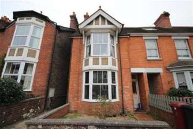  Image of 1 bedroom Flat to rent in Ashfield Road Midhurst GU29 at Midhurst, GU29 9JS