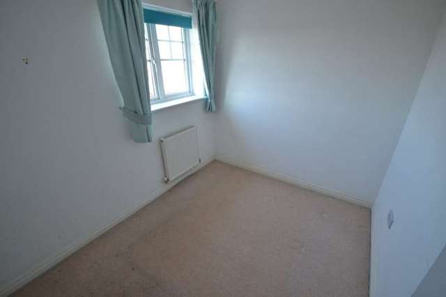  Image of 2 bedroom Flat for sale in Mill Chase Close Wakefield WF2 at Alverthorpe Wakefield West Yorkshire, WF2 9SN