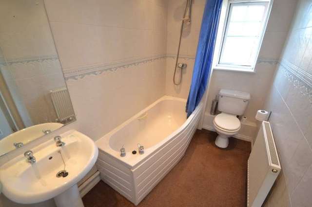  Image of 2 bedroom Flat for sale in Mill Chase Close Wakefield WF2 at Alverthorpe Wakefield West Yorkshire, WF2 9SN