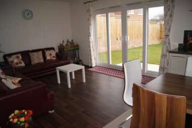  Image of 4 bedroom Detached house to rent in Millfield Drive Wakefield WF1 at Wrenthorpe Wakefield Wakefield, WF1 2FA