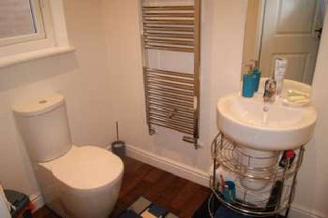  Image of 4 bedroom Detached house to rent in Millfield Drive Wakefield WF1 at Wrenthorpe Wakefield Wakefield, WF1 2FA