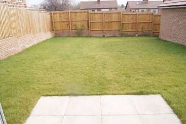  Image of 4 bedroom Detached house to rent in Millfield Drive Wakefield WF1 at Wrenthorpe Wakefield Wakefield, WF1 2FA