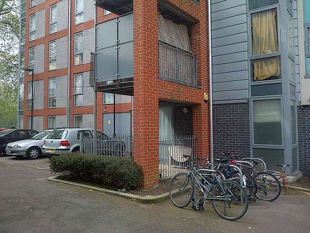 Image of 2 bedroom Semi-Detached house for sale in Southwold Road London E5 at Southwold Road Clapton London, E5 9PB