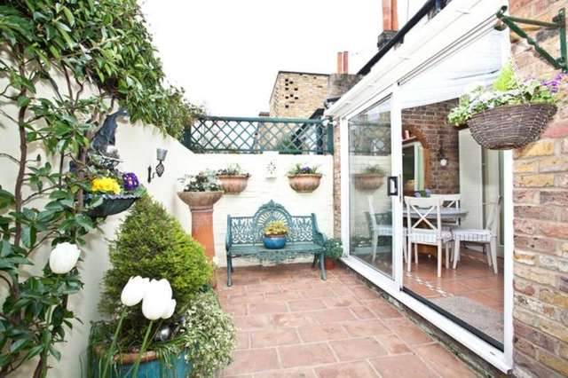  Image of 2 bedroom Terraced house for sale in Mulberry Place London W6 at Chiswick, W6 9TY