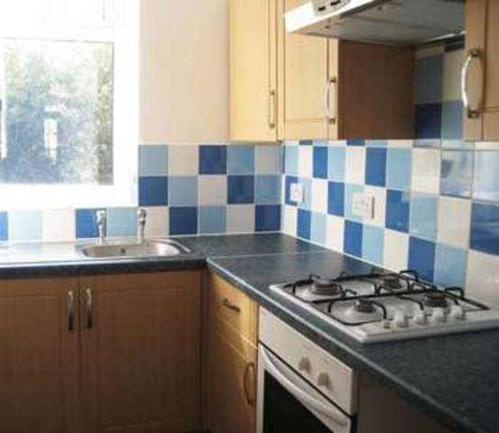  Image of 3 bedroom Terraced house to rent in Mulehouse Road Sheffield S10 at Mulehouse Road  Sheffield, S10 1TB