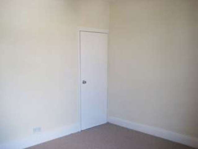  Image of 3 bedroom Terraced house to rent in Mulehouse Road Sheffield S10 at Mulehouse Road  Sheffield, S10 1TB