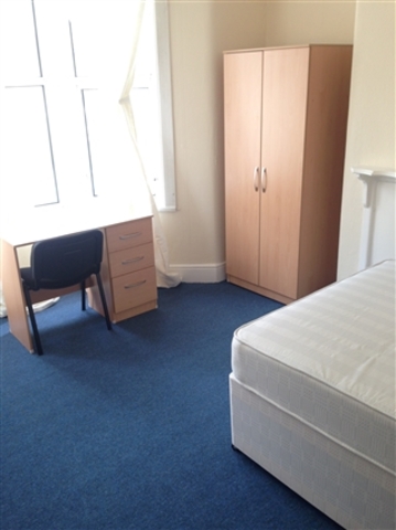  Image of 6 bedroom Terraced house to rent in Muller Avenue Bishopston Bristol BS7 at Muller Avenue Horfield Bristol, BS7 9HU