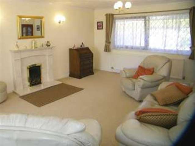  Image of 4 bedroom Property for sale in Mydam Lane Gorseinon Swansea SA4 at Mydam Lane Gorseinon Gorseinon, SA4 4YA