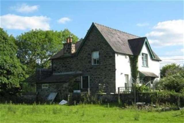  Image of 4 bedroom Detached house to rent in Nebo Road Llanrwst LL26 at Llanrwst, LL26 0SD