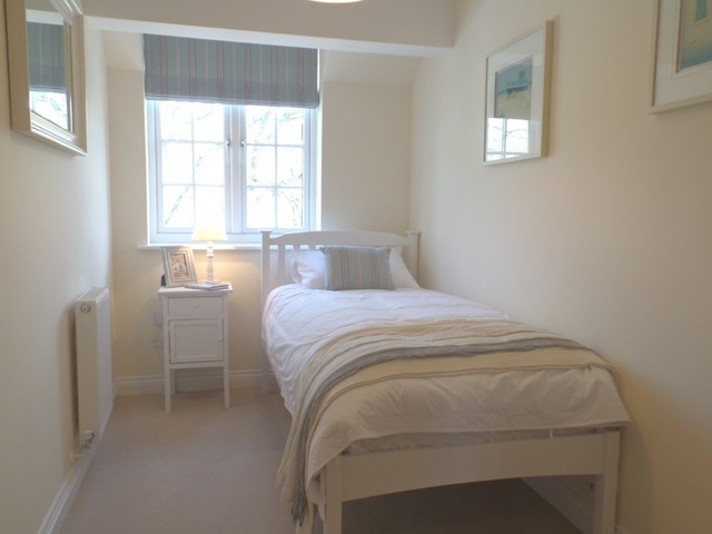  Image of 4 bedroom Detached house to rent in New Park Road Chichester PO19 at Chichester, PO19 7YF