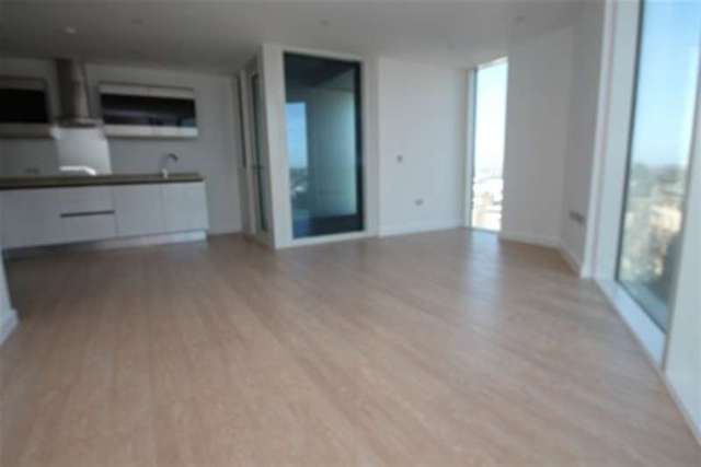  Image of 2 bedroom Flat to rent in St. James