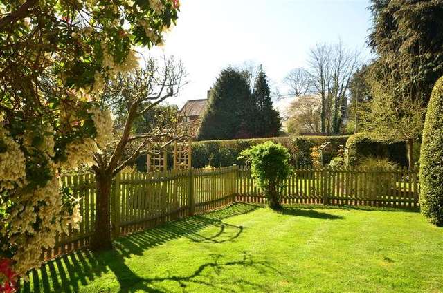  Image of 2 bedroom Bungalow for sale in Newick Hill Newick Lewes BN8 at Newick Lewes Lewes, BN8 4QR