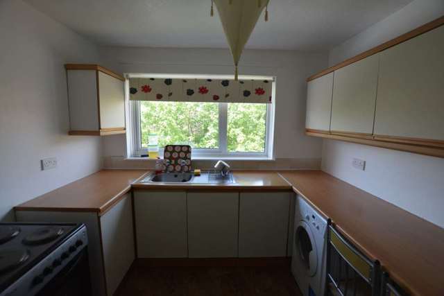  Image of Apartment to rent in Carroll Close Newport Pagnell MK16 at A Carroll Close  Newport Pagnell, MK16 8QH