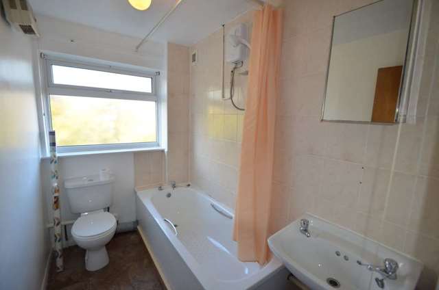  Image of Apartment to rent in Carroll Close Newport Pagnell MK16 at A Carroll Close  Newport Pagnell, MK16 8QH