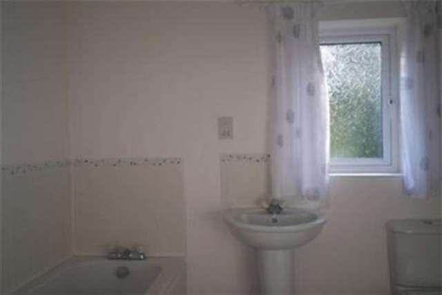  Image of 4 bedroom Detached house to rent in Hamilton Close Newton Aycliffe DL5 at Newton Aycliffe, DL5 4DB
