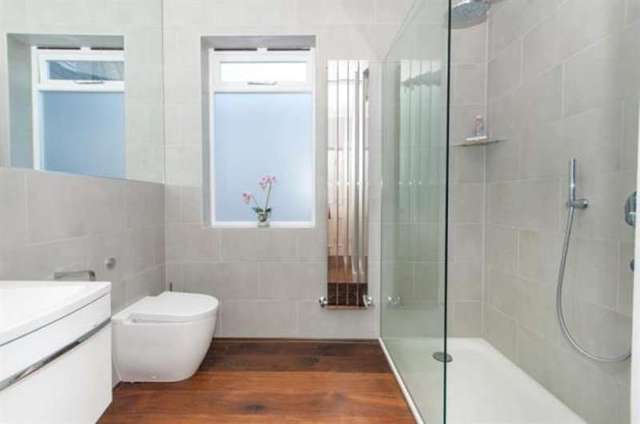  Image of 3 bedroom Terraced house for sale in Niton Street London SW6 at London  Fulham Palace Road, SW6 6NJ