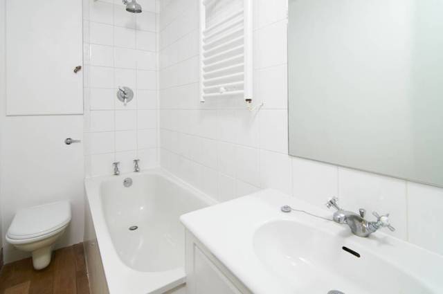  Image of 1 bedroom Ground Flat to rent in Norland Square London W11 at Norland Square  Holland Park, W11 4PZ