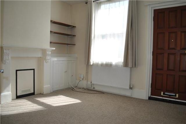  Image of 2 bedroom Terraced house to rent in Norman Road Tunbridge Wells TN1 at Kent, TN1 2RP