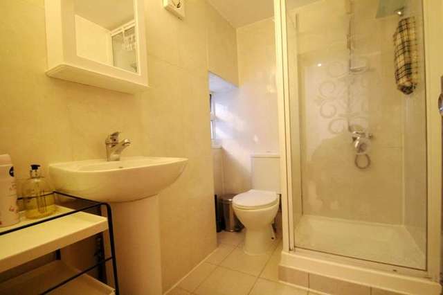  Image of 2 bedroom Apartment to rent in Northchurch Road London N1 at Northchurch Road  London, N1 3NT