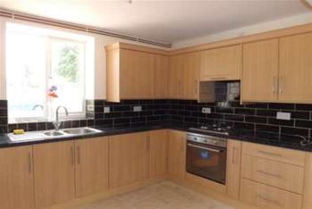  Image of 2 bedroom Flat to rent in Northwood Park Road Bushbury Wolverhampton WV10 at Wolverhampton, WV10 8EX