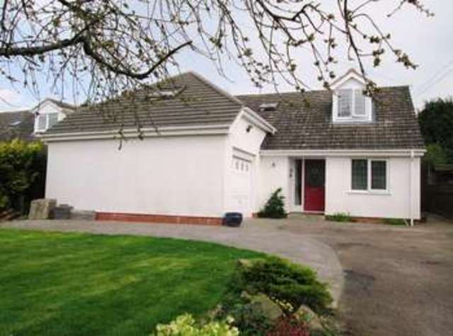  Image of 4 bedroom Detached house for sale in Oak Tree Lane Cookhill Alcester B49 at Oak Tree Lane Cookhill Alcester, B49 5LH