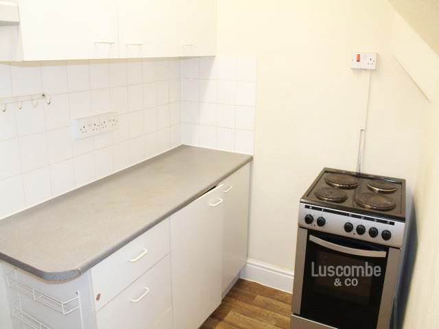  Image of 1 bedroom Flat to rent in Oakfield Road Newport NP20 at Newport Gwent Newport, NP20 4LZ