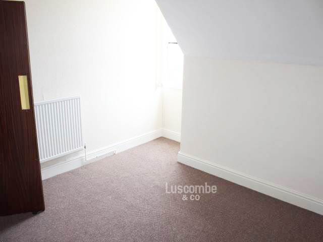  Image of 1 bedroom Flat to rent in Oakfield Road Newport NP20 at Newport Gwent Newport, NP20 4LZ