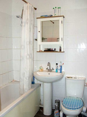  Image of 2 bedroom Flat to rent in Oakhurst Grove London SE22 at East Dulwich, SE22 9AH