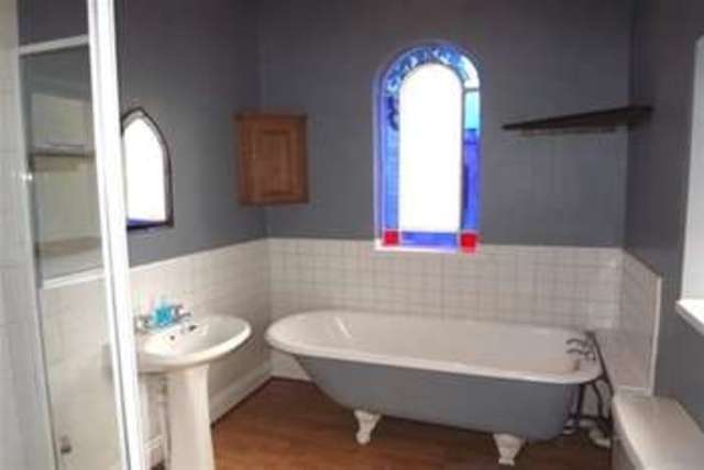  Image of 2 bedroom Flat to rent in Oakland Road Redland Bristol BS6 at Bristol, BS6 6ND