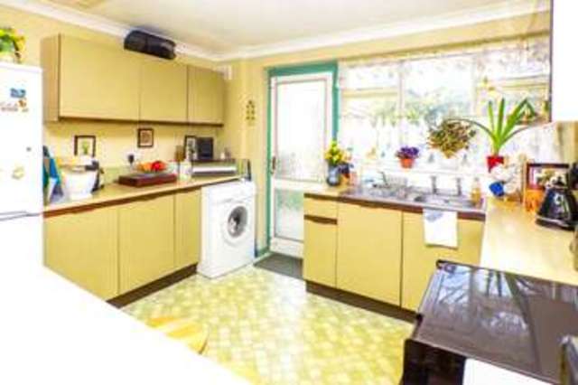  Image of 3 bedroom Semi-Detached house for sale in Oakley Park Bexley DA5 at Oakley Park  Bexley, DA5 3EG