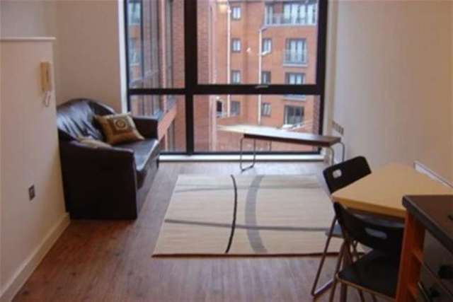  Image of Flat to rent in George Street Birmingham B3 at Birmingham, B3 1PP