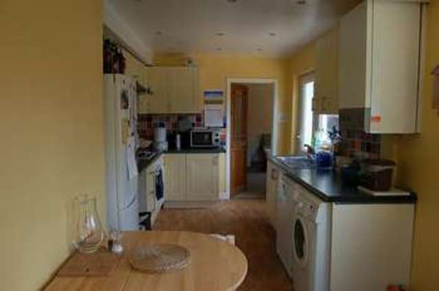  Image of 3 bedroom Semi-Detached house to rent in St. Margarets Road Eastleigh SO50 at Old Bishopstoke  Eastleigh, SO50 6DH