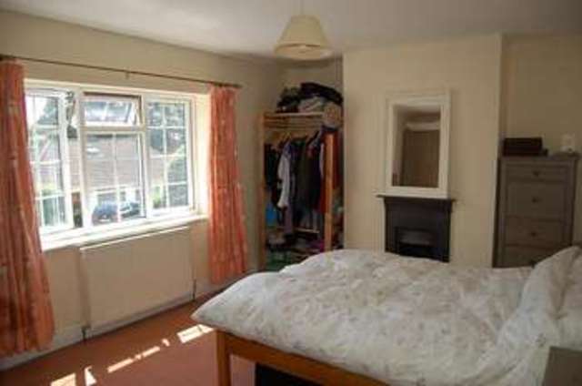  Image of 3 bedroom Semi-Detached house to rent in St. Margarets Road Eastleigh SO50 at Old Bishopstoke  Eastleigh, SO50 6DH