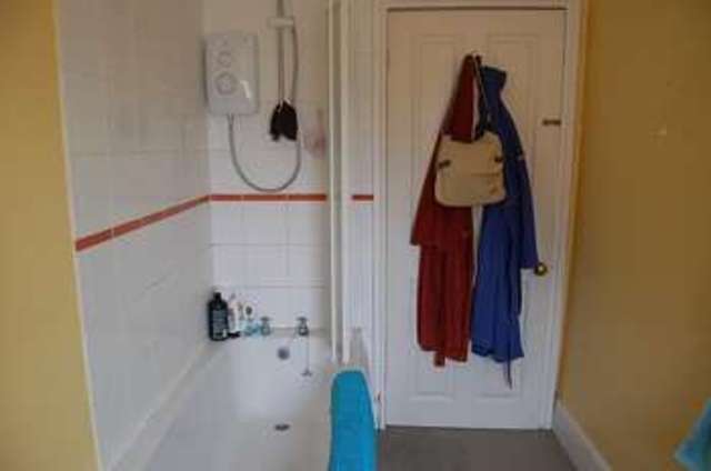  Image of 3 bedroom Semi-Detached house to rent in St. Margarets Road Eastleigh SO50 at Old Bishopstoke  Eastleigh, SO50 6DH