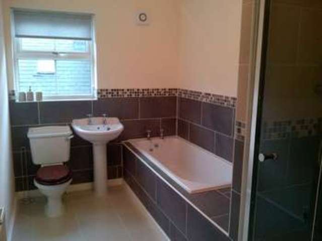  Image of 4 bedroom Detached house to rent in Old Hall Mews Sheffield S8 at Old Hall Mews Greenhill Village Sheffield, S8 7QX
