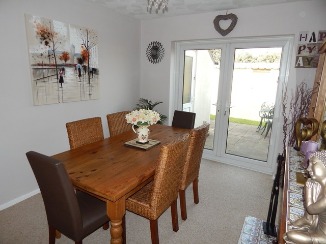  Image of 3 bedroom End of Terrace for sale in Old Manor Way Drayton Portsmouth PO6 at Old Manor Way Drayton Portsmouth, PO6 2NL