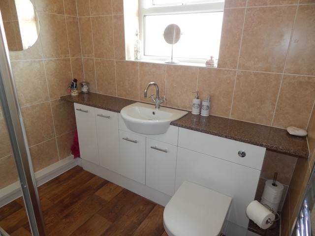  Image of 3 bedroom End of Terrace for sale in Old Manor Way Drayton Portsmouth PO6 at Old Manor Way Drayton Portsmouth, PO6 2NL