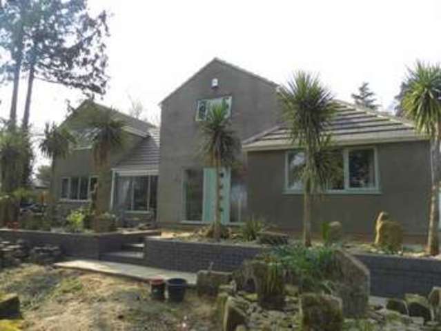  Image of 5 bedroom Detached house for sale in Old School Lane Bottesford Scunthorpe DN16 at Scunthorpe South Humberside Scunthorpe, DN16 3RD