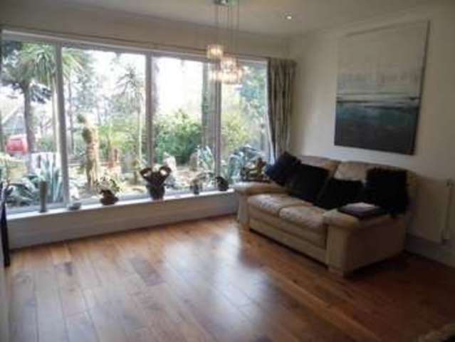  Image of 5 bedroom Detached house for sale in Old School Lane Bottesford Scunthorpe DN16 at Scunthorpe South Humberside Scunthorpe, DN16 3RD