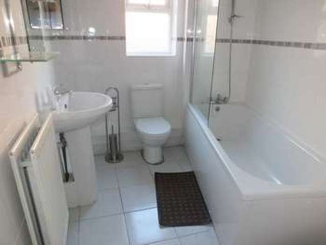  Image of 2 bedroom Flat for sale in Godwin Court Swindon SN1 at Godwin Court Old Town Swindon, SN1 4BB
