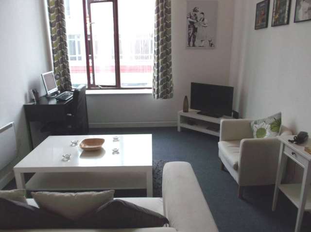  Image of 1 bedroom Apartment to rent in Oldham Street Manchester M4 at Oldham Street  Manchester, M4 1LF