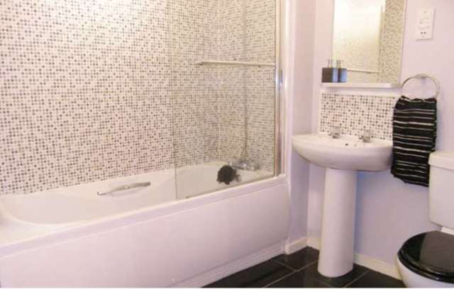  Image of 1 bedroom Flat for sale in Orr Square Paisley PA1 at Orr Square  Paisley, PA1 2DL