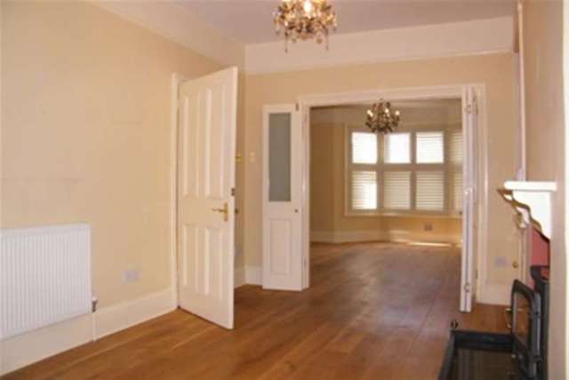  Image of 2 bedroom Detached house to rent in Osborne Road East Cowes PO32 at East Cowes, PO32 6RX